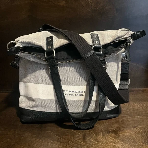 Burberry Black Label Men's Gray and Black Messenger Bag - Picture 1 of 2